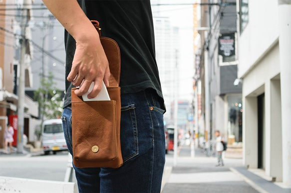 本革　メンズウエストポーチ　スマホ入れ　ブラウン　bag　小さめバッグ 3枚目の画像