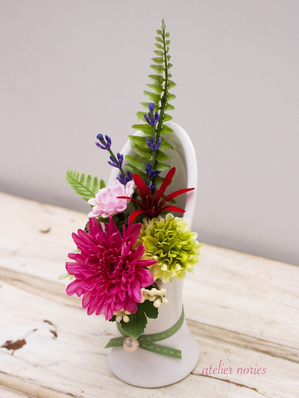 うらら　プリザーブドフラワーのお供え花　一対（２個）　気温の高くなるこの時期にお仏壇を彩るアレンジメント