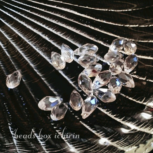 カットガラスビーズ ドロップ 13×6mm 特殊メッキ加工 オーロラ