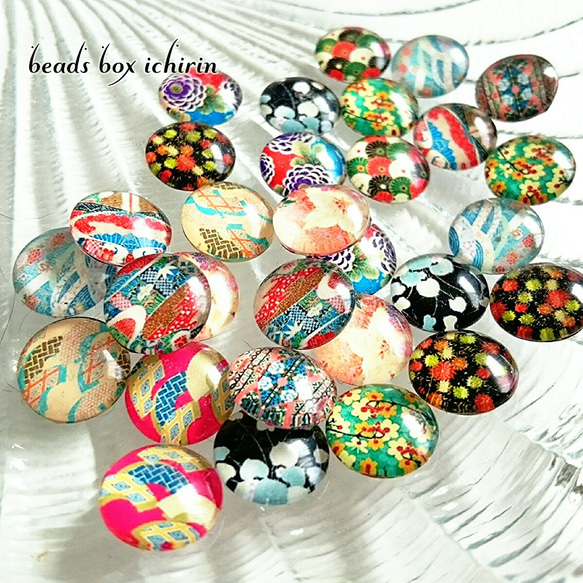 ガラスカボション☆和柄～ジャパネスク～  クリア  12㎜  ドーム  30個入りアソート　 1枚目の画像