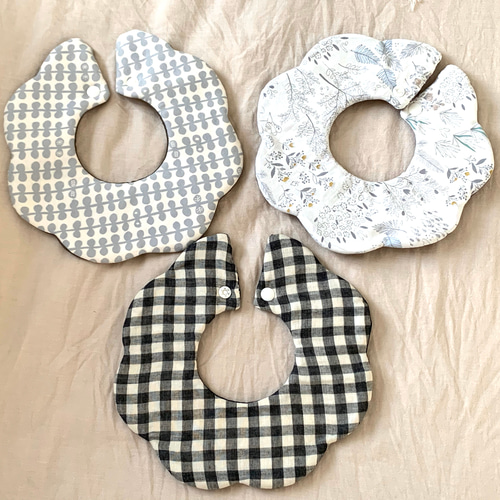 リバーシブル花びらスタイ もくもくスタイ 北欧 ビブ 男の子にも