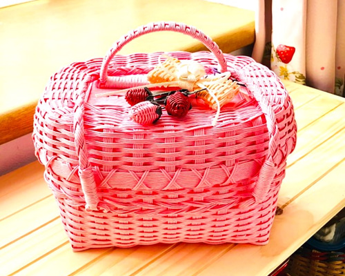 コサージュ付きピンクのピクニックバスケット♪ かごバッグ HANDMADE
