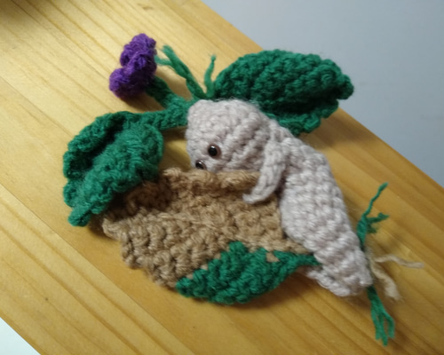 繋がり隊　マンドラゴラのあみぐるみ