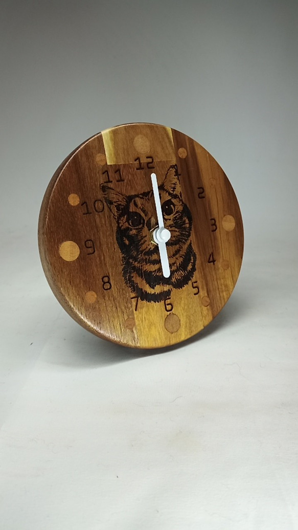 木製　にゃんこ　置時計 3枚目の画像