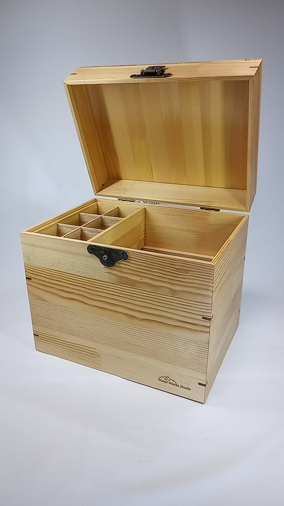 木製　赤松集成材のメイクBOX・道具箱・裁縫箱・救急箱　 2枚目の画像