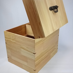 木製　赤松集成材のメイクBOX・道具箱・裁縫箱・救急箱　 3枚目の画像