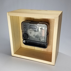 木製　小さな四角い掛け・置き兼用　レザー文字盤　静音タイプ 4枚目の画像