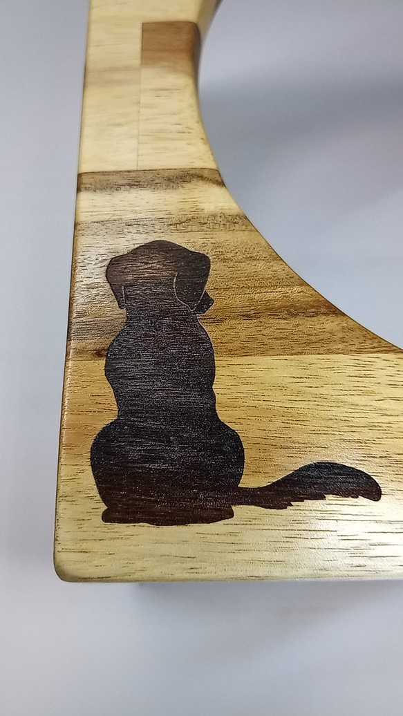 木製　中型犬用　フードテーブル　（名入れサービス） 8枚目の画像