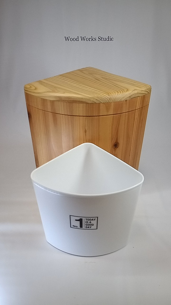 木製　トライアングル型　サニタリーBOX　ゴミ箱 10枚目の画像
