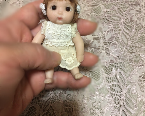 身長9センチ 樹脂粘土の小さな女の子 その他人形 momo 通販 11590757