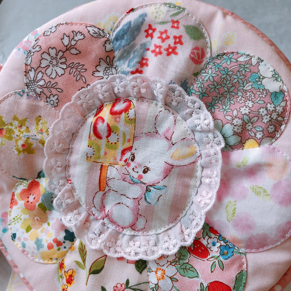 とびきりカワイイ♡パッチワークのまんまるお花ポシェット　ピンク 4枚目の画像