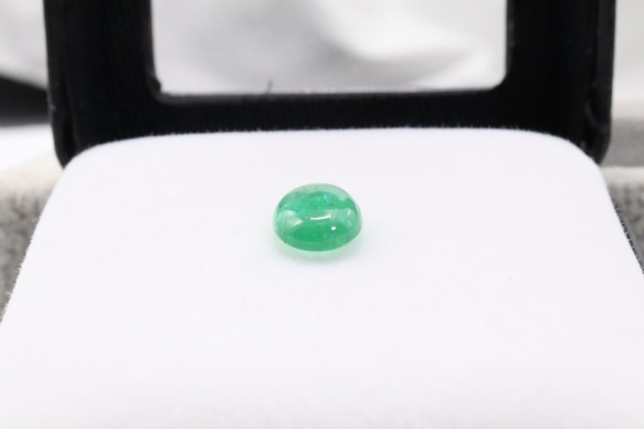天然エメラルド 1.741ct ルース 宝石ソーティング付き（日本宝石科学協会） 3枚目の画像