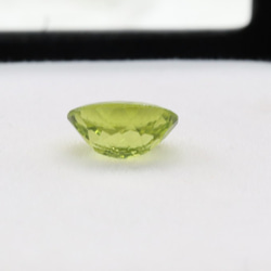 天然ペリドット 1.78ct ルース 5枚目の画像