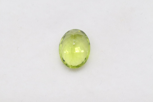 天然ペリドット 1.78ct ルース 6枚目の画像