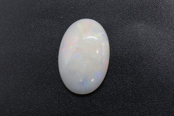 天然ホワイトオパール 3.52ct ルース 10月誕生石 1枚目の画像