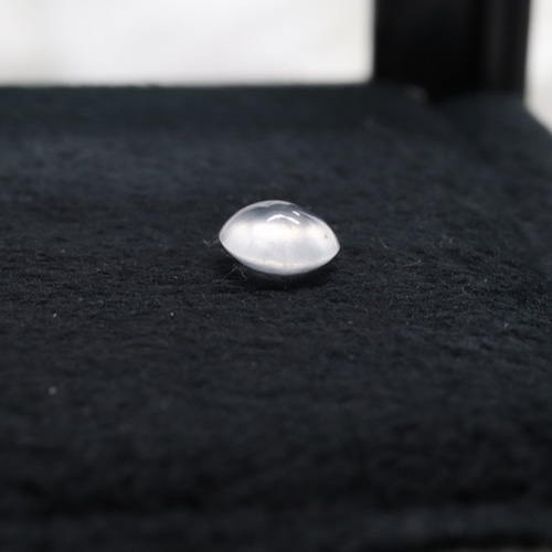 希少 ビルマ産 天然本翡翠 氷翡翠 ルース 0.53ct カボションカット 無
