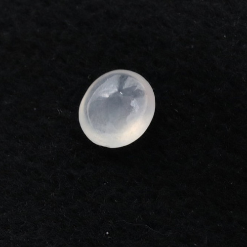 ビルマ産 天然本翡翠 氷翡翠 ルース 0.78ct カボションカット 無