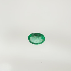 天然エメラルド 0.254ct ルース オーバルミックスカット 宝石鑑別書付き（中央宝石研究所） 2枚目の画像