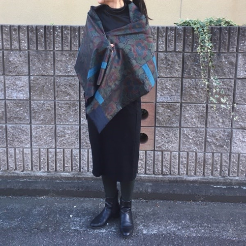 Begin掲載 【新品】フローラル柄ショール グレー系 | devko.co.uk