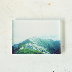 山の透けるアクリルパネル 10×7cmミニ 【霧をまとう燕岳】 1枚目の画像