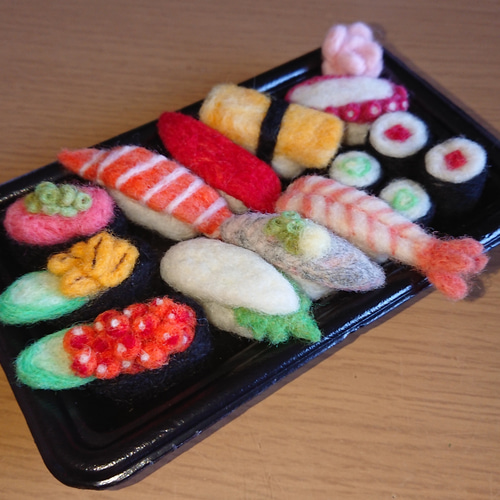 羊毛DEお寿司 羊毛フェルト ミィコロ 通販 10119957｜Creema(クリーマ)