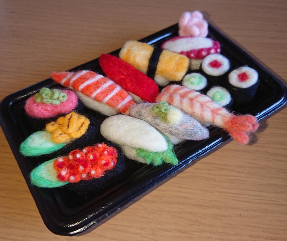 羊毛DEお寿司 羊毛フェルト ミィコロ 通販 10119957｜Creema(クリーマ)