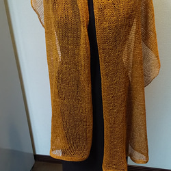 涼しそうな夏糸、綿ストローヤーンで、編みました。大判スカーフです。 2枚目の画像