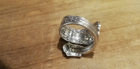 大尺寸也可以。美國古董銀湯匙翻新男士戒指“安娜” _730復古 第10張的照片