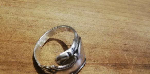 醒目的不對稱設計。 Antique Silver Spoon Remake Ring_0757 Vintage 第6張的照片