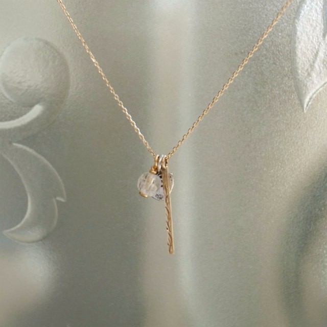 選べるイニシャル＆誕生石。K18金ゴールドバーレイヤードネックレス forレディース