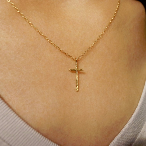 華奢がおしゃれなK18金ゴールド手作りネックレス／バークロス/L for