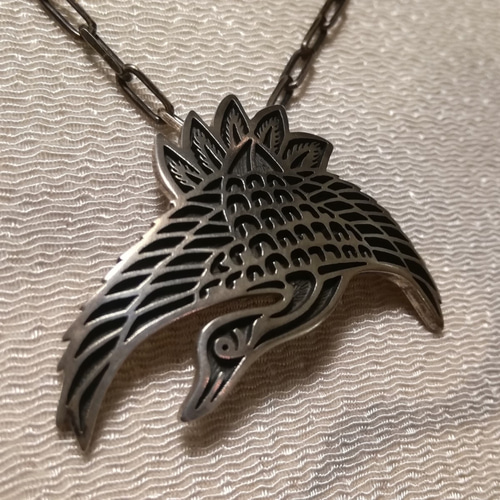 圧倒的な存在感【飛鶴】ペンダントネックレス/和柄オーバーレイ