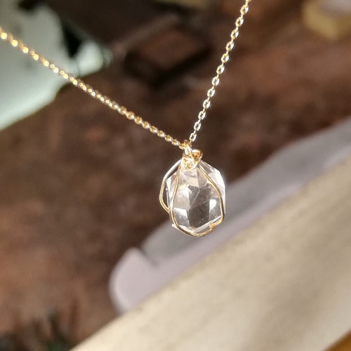 Rvaru】K18トップ 本水晶 ドロップ ペアシェイプカット