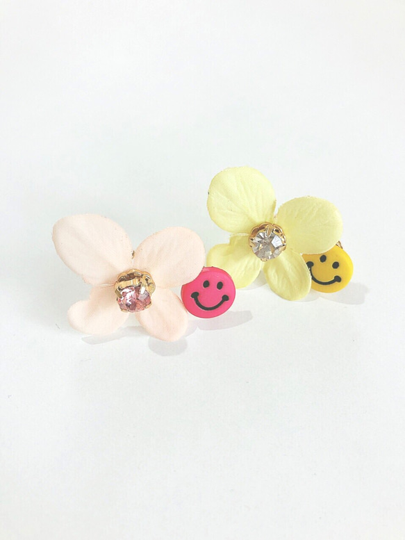 hydrangea ring☆smiley face☆全2色 3枚目の画像