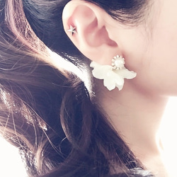 pearl×petal frill catch pierce☆multi 3枚目の画像