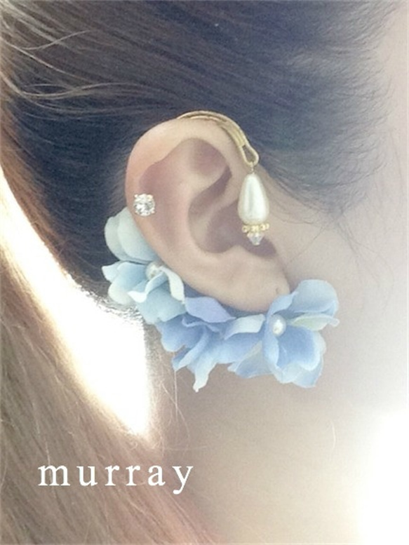 hydrangea ear hook☆gradation blue 1枚目の画像