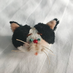 【設情狂 Fu's workshop】手工別針 吊飾 玩偶 娃娃 - 貓咪 第3張的照片