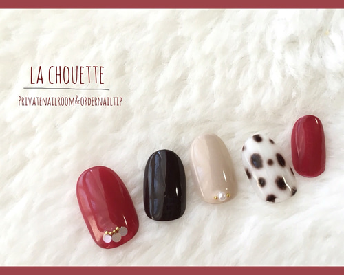 再販6/ボルドー×ブラウンのふんわりダルメシアンネイルチップ ネイル