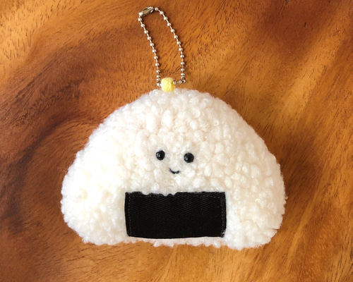 E*i様 おにぎりくんの編みぐるみキーホルダー〇 ♡ふうちゃん☆様専用ページ♡おにぎりのあみぐるみキーホルダー