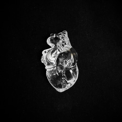 【新型心臓30】モチーフ 全長30mm程度　レジン用シリコンモールド　UVレジン対応 2枚目の画像