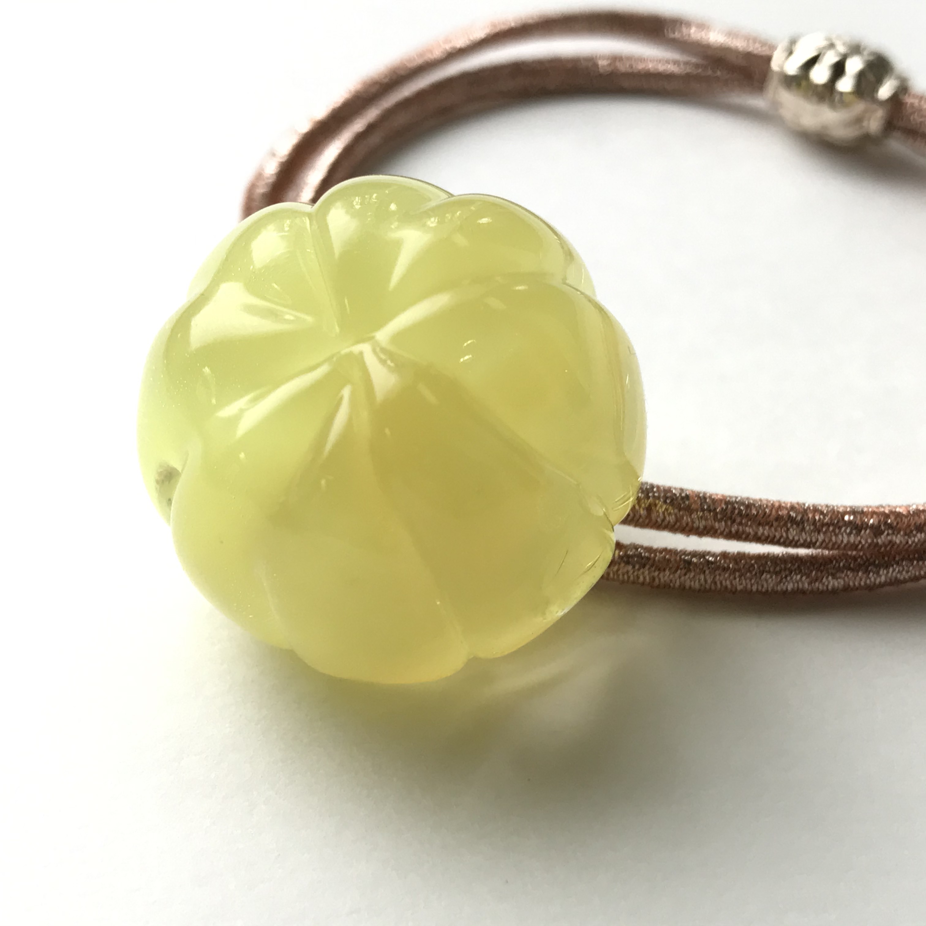 湘南ゴールドゼリーのSB髪留めブレスPG