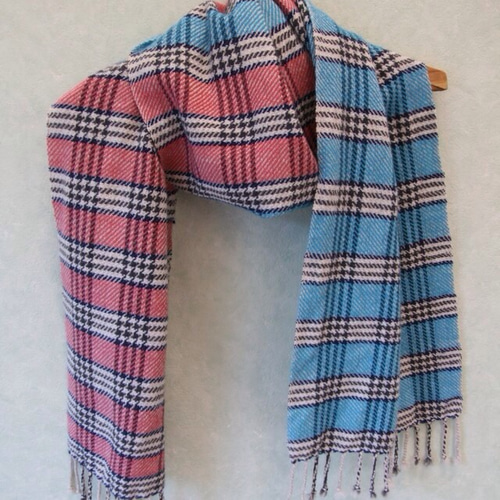 希少　高級 美品 BURBERRY カシミヤ チェック柄 スヌード 希少 高級 美品 BURBERRY カシミヤ チェック柄 スヌード スヌード