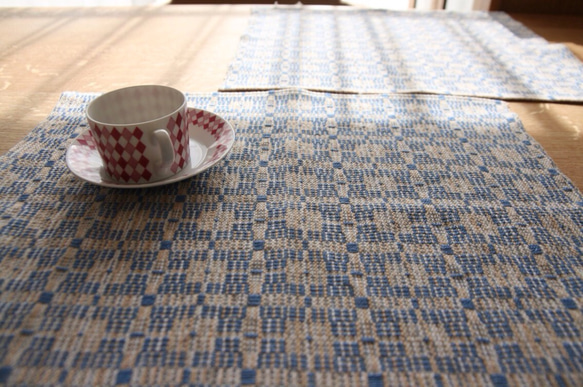北欧手織りのランチョンマット〜ブルー系 1枚目の画像
