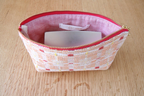 北欧手織りのポーチ〜ピンク系 3枚目の画像