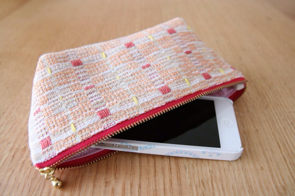 北欧手織りのポーチ〜ピンク系 5枚目の画像