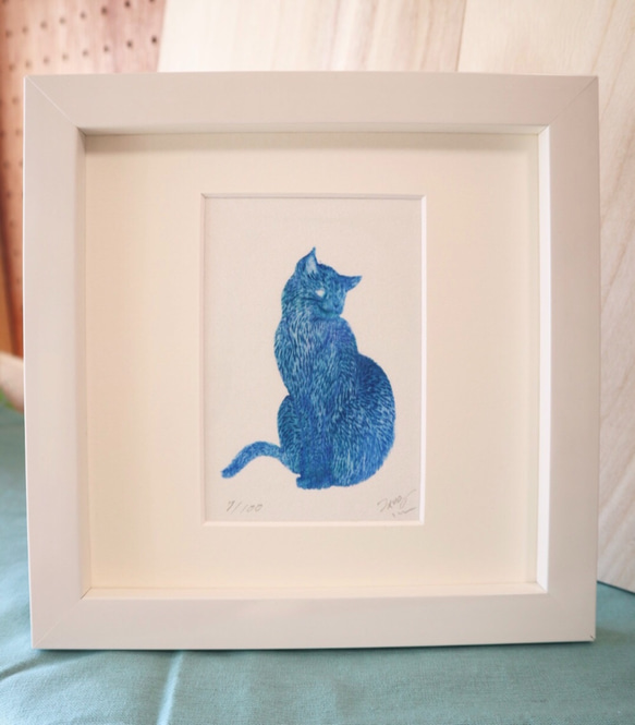 猫の小さな木版画　ホワイト額　インテリアやプレゼントにぴったり 1枚目の画像
