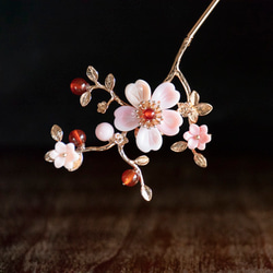 クイーンコンクの桜のかんざし  簪　和装髪飾り　レッドアゲート 4枚目の画像