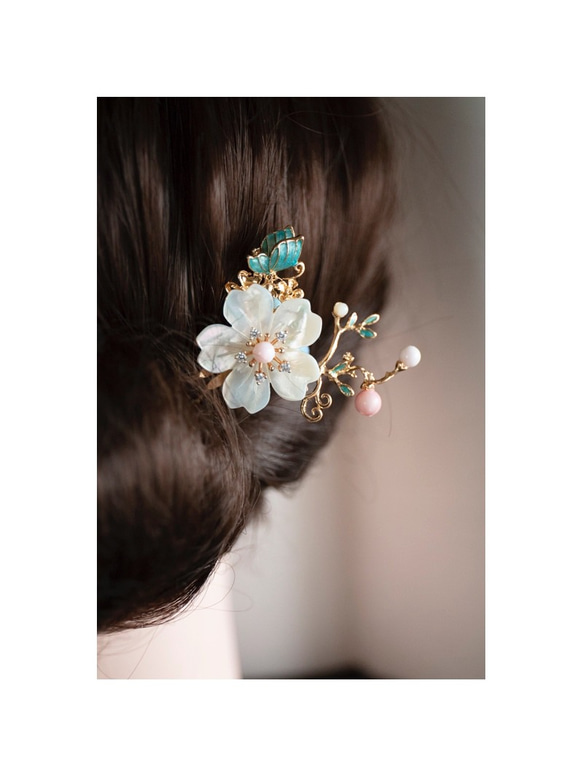 白蝶貝と高級貝パール　桜のかんざし　二本挿し　ヘアアクセサリー　和装髪飾り 5枚目の画像