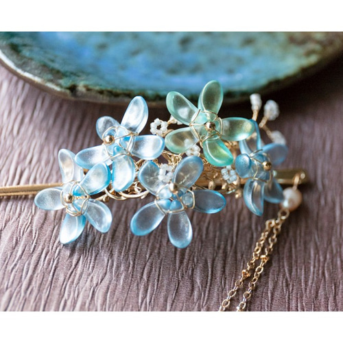 勿忘草[ワスレナグサ]のマジェステORバレッタ ヘアアクセサリー 髪飾り