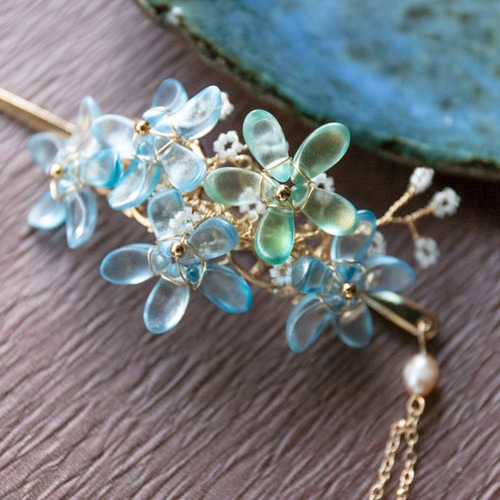 勿忘草[ワスレナグサ]のマジェステORバレッタ ヘアアクセサリー 髪飾り